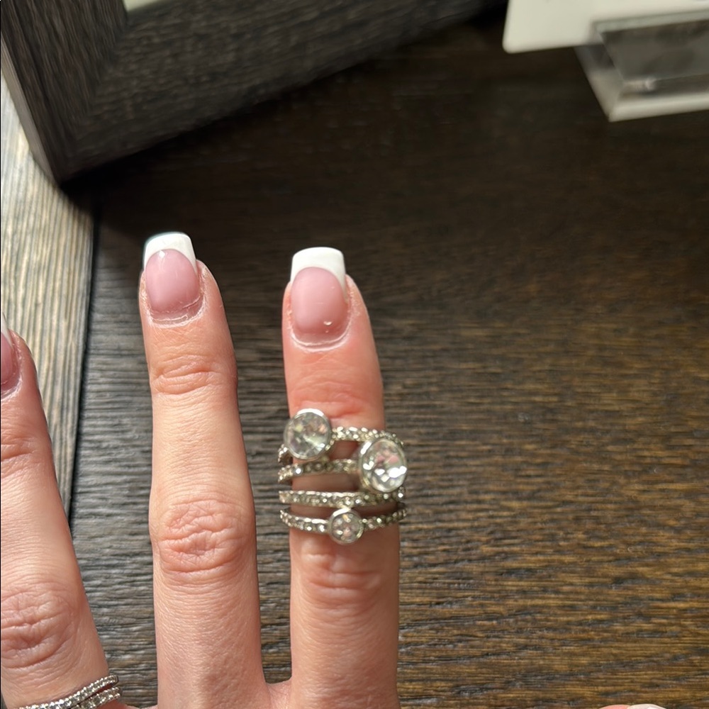 Express Silver Elegant Ring